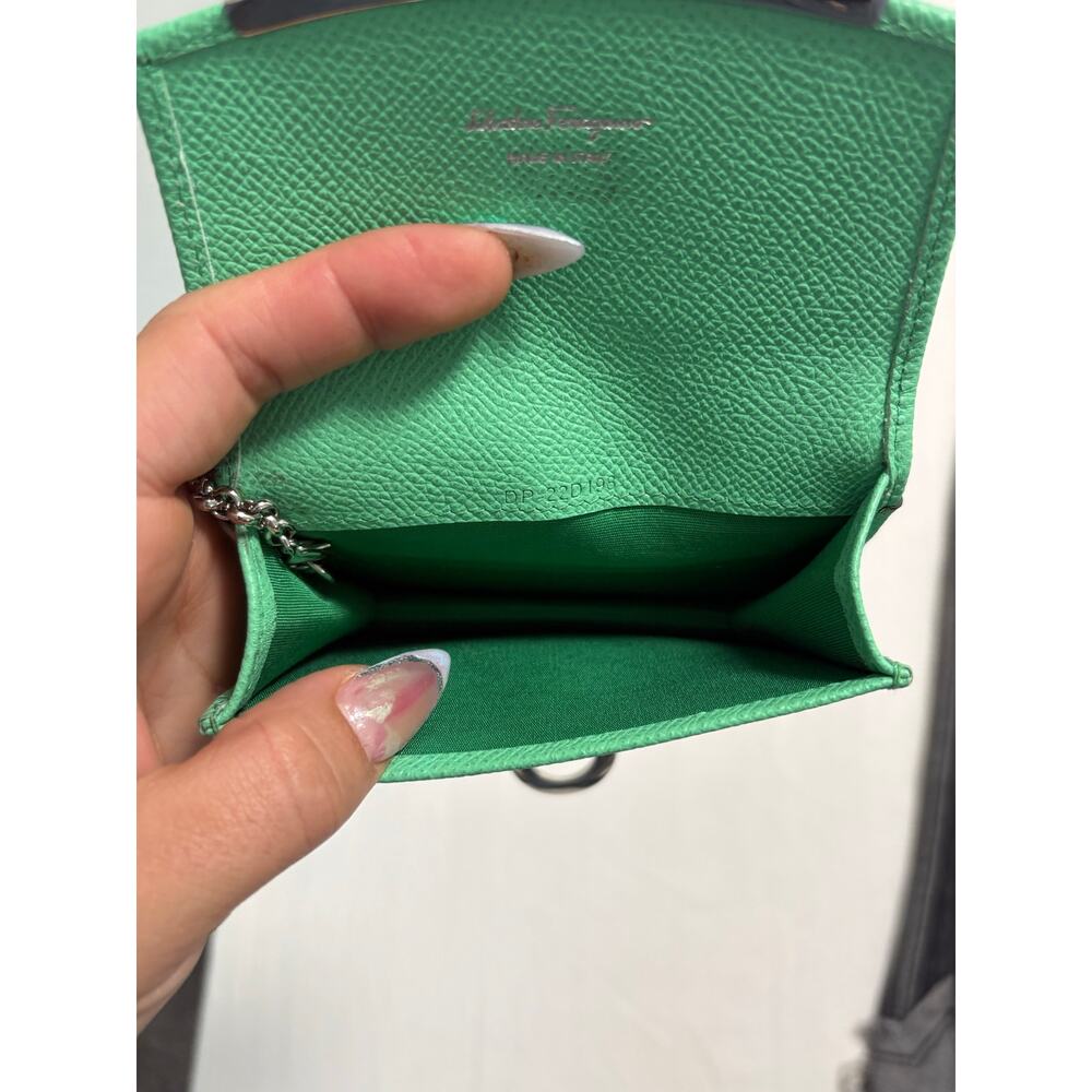 Salvatore Ferragamo Gancini Mint Green Leather Key Holder / Card Case - Picture 4 of 4
